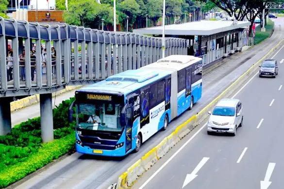Ingat! Jalur Busway Hanya Buat TransJakarta, Mobil Pejabat Dilarang Masuk