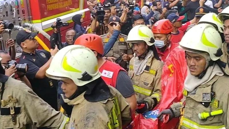 Jumlah Orang Hilang Akibat Kebakaran Glodok Plaza Bertambah Jadi 10