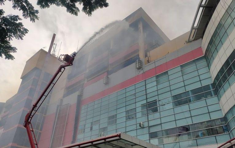 Update Korban Tewas Kebakaran Glodok Plaza jadi 6 Orang