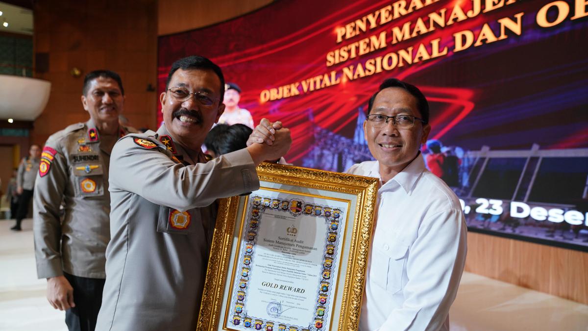 Hutama Karya Raih 2 Penghargaan di Pengelolaan Jalan Tol