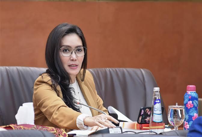 Rieke Kecam Keras Terbitnya Pergub Jakarta Perbolehkan ASN Poligami