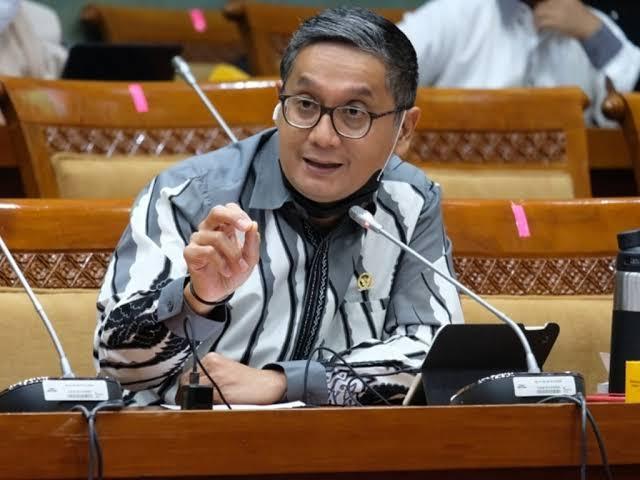 Baleg DPR Rapat Dadakan Bahas RUU Minerba, Anggota Protes Naskah Akademik Baru Muncul