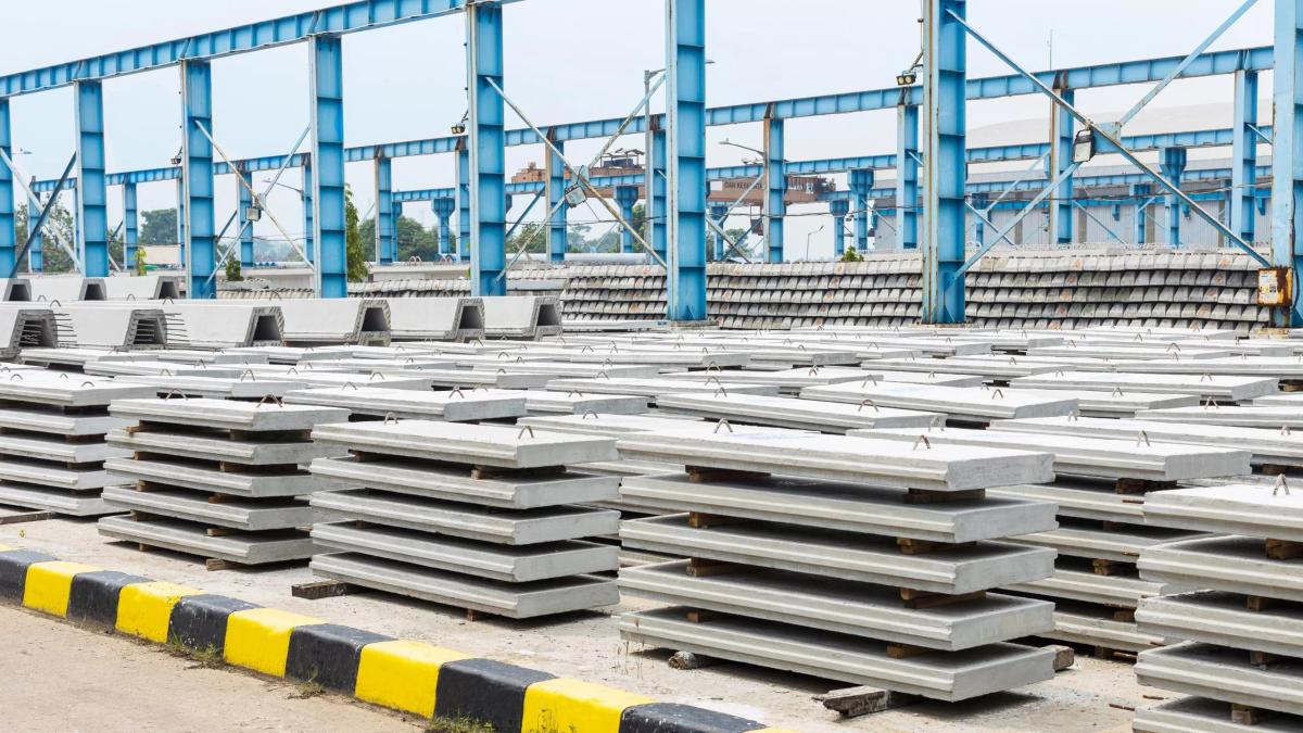 Bangun Proyek Irigasi, Waskita Beton Kirimkan Ribuan Produk Precast Lining