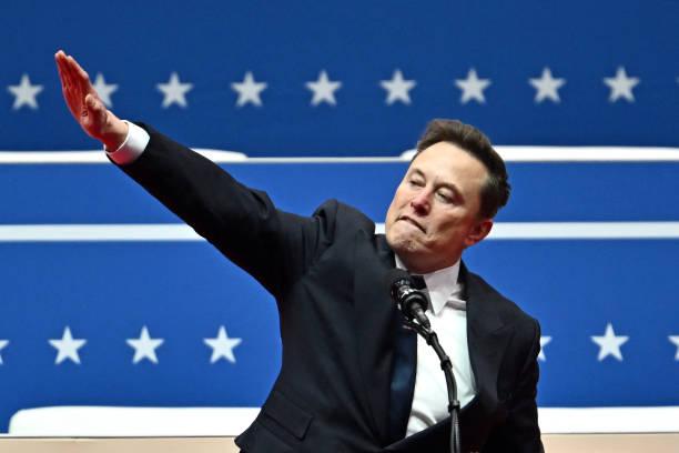 Elon Musk Bikin Geger usai Gestur Mirip Salam Nazi di Pelantikan Trump