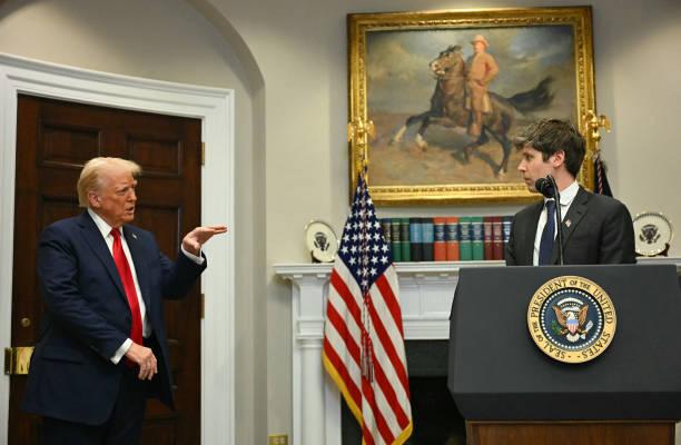 Trump Kucurkan Rp8.145 T Dorong Infrastruktur Kecerdasan Buatan di AS