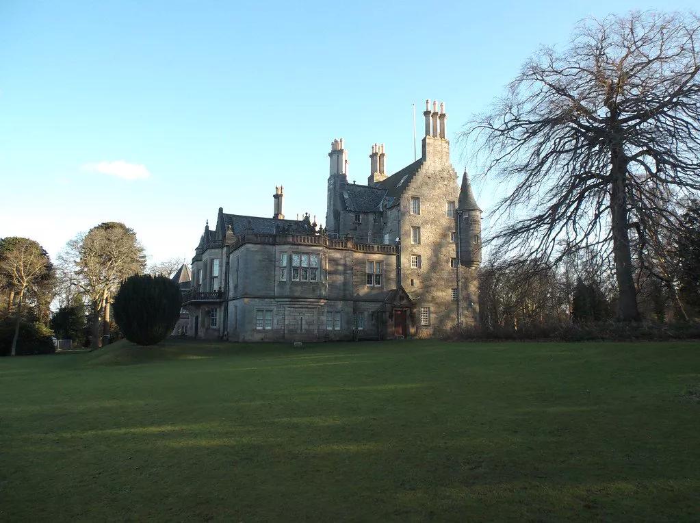 Sejarah dan Keunikan Lauriston Castle di Skotlandia