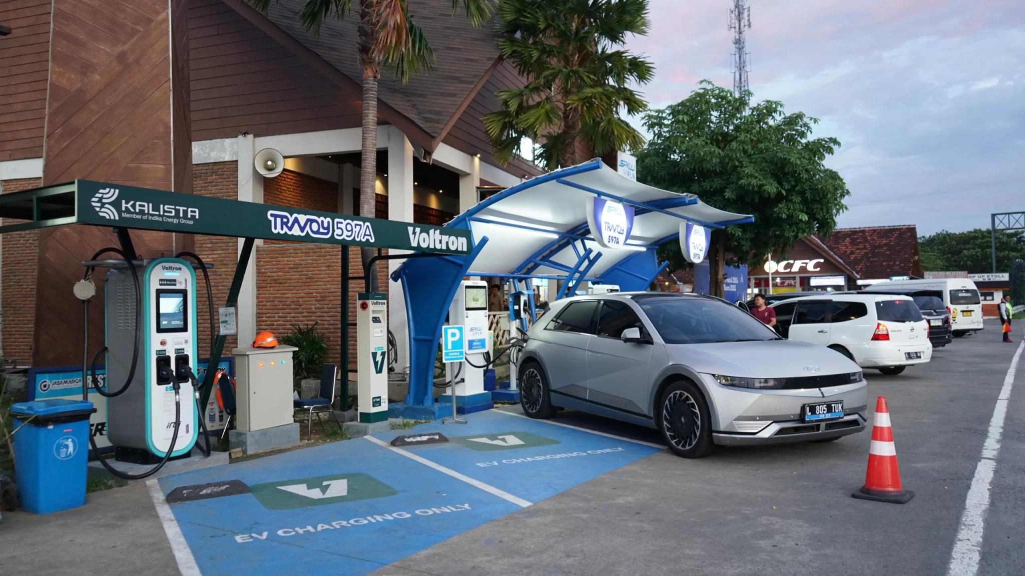 Jasa Marga Tingkatkan Jumlah SPKLU di 27 Rest Area Travoy