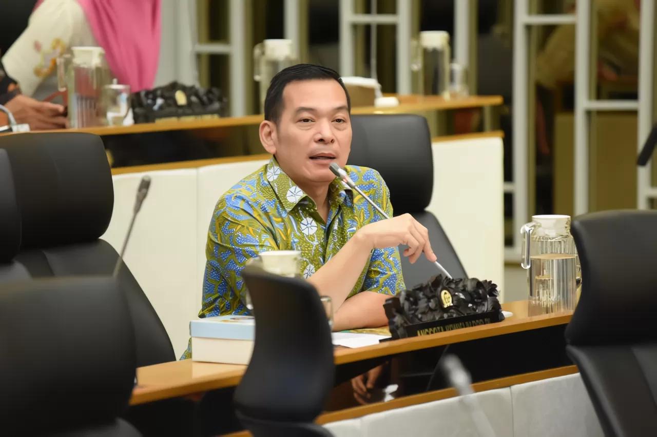 Daniel Johan Desak Penegakan Hukum dalam Polemik Pagar Laut di Tangerang