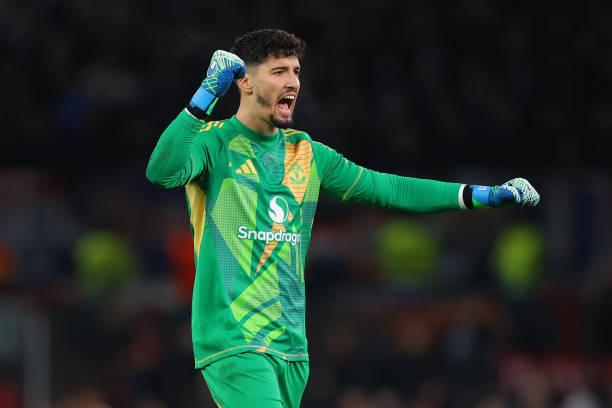 Selalu Tampil Apik, Altay Bayindir Lebih Pantas Jadi Kiper Utama Ketimbang Andre Onana