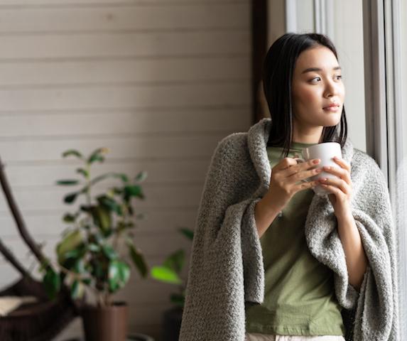 Mengenal Gaya Hidup Slow Living: Menemukan Kedamaian di Tengah Kesibukan