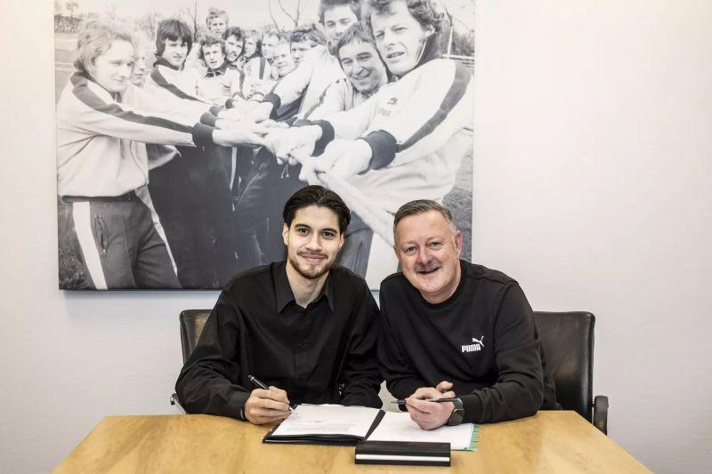 Resmi: Kevin Diks Gabung Borussia Monchengladbach Mulai Musim Panas 2025
