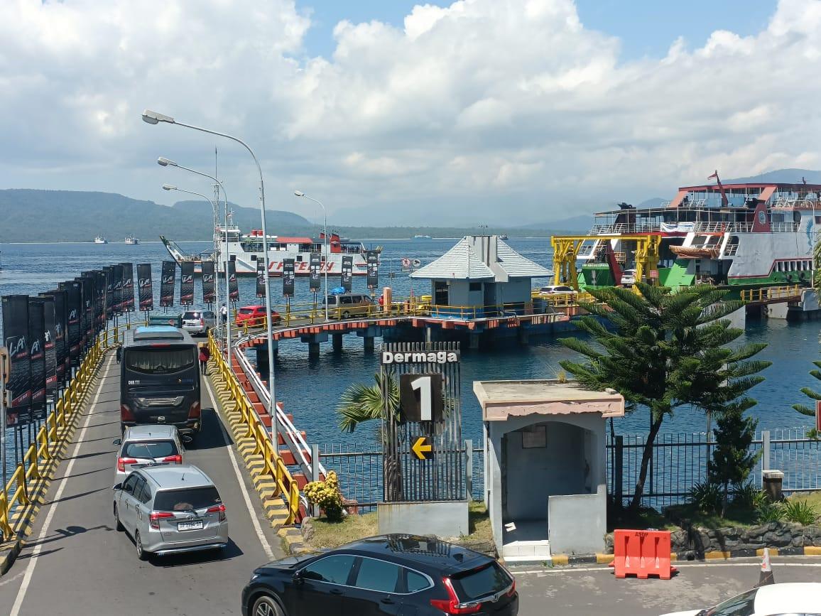 Libur Panjang Isra Miraj dan Imlek 2025, ASDP Catat Kenaikan Trafik Signifikan di Lintasan Tersibuk Sumatera-Jawa-Bali