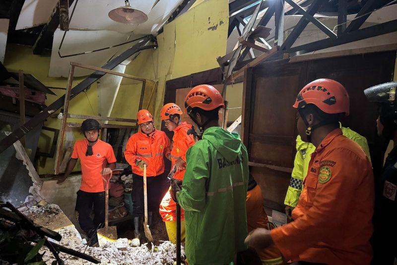 Nenek-nenek 90 Tahun Tewas Tertimbun Longsor di Tarakan