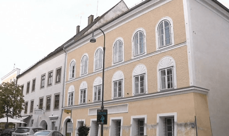 Menelusuri Rumah Kelahiran Adolf Hitler yang Dijadikan Kantor Polisi untuk Cegah Pemuja Nazi Berziarah