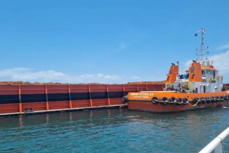 Bakamla Amankan Kapal Angkut 1.200 Koli Tekstil Ilegal di Laut Subang