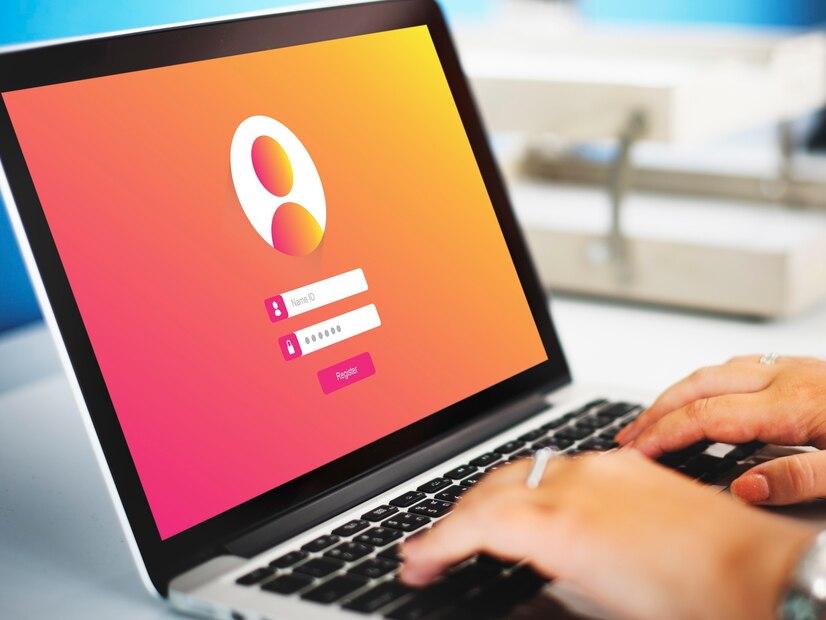 Cara Menghapus Riwayat Login Sosial Media di Laptop