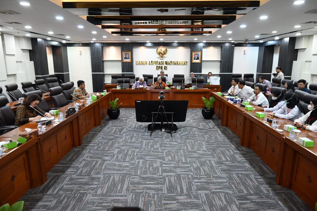 BAM DPR Tegaskan Komitmen Perjuangkan Nasib Tenaga Honorer