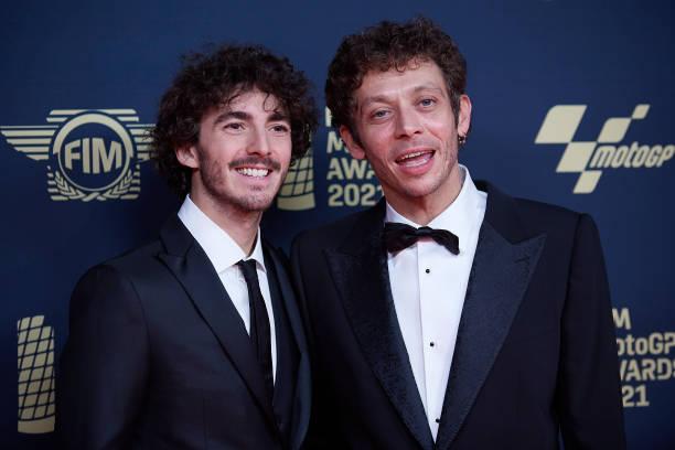 Valentino Rossi Berikan Strategi untuk Kalahkan Marquez di MotoGP 2025