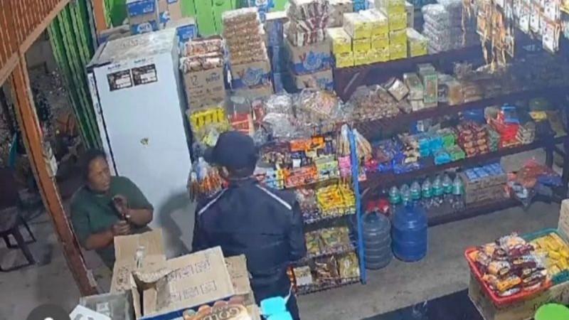 Rampok Bersenpi Sasar Toko di Riau, Gasak Uang Rp50 Juta