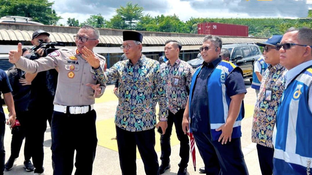 Menteri Dody Tinjau Gerbang Tol Ciawi 2 Pasca Kecelakaan Lalu Lintas