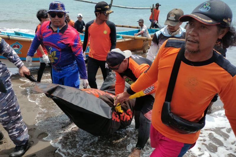 Wisatawan Asal Tangerang Tewas Terseret Ombak di Pantai Madasari Pangandaran