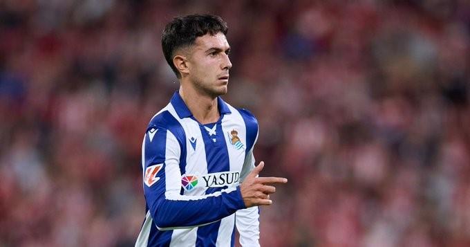 Real Madrid Incar Boyong Martin Zubimendi, Berapa Harganya?