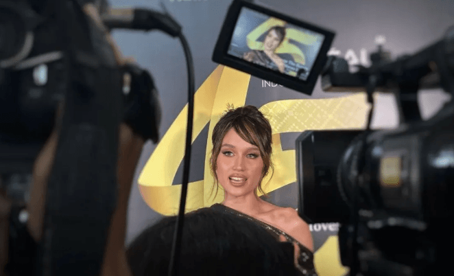 Cinta Laura: Orang Indonesia Harus Percaya Diri dan Jangan Minder!