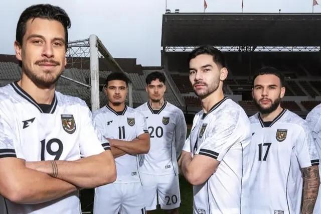 Ada Sumbang Pemikiran Patrick Kluivert di Jersey Anyar Skuad Garuda