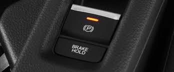 Kenali Fungsi Parking Brake, Rem Parkir yang Tak Boleh Diabaikan