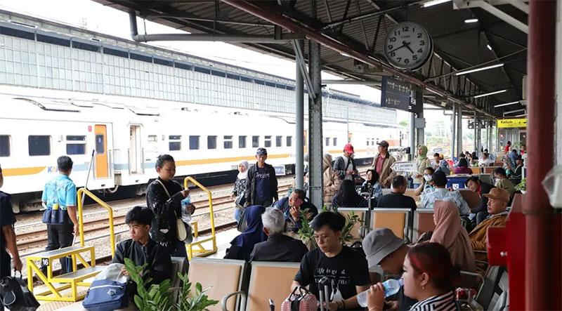 Tiket Kereta Lebaran Sudah Bisa Dipesan Setiap Pukul 00.00 WIB, Cek Jadwalnya