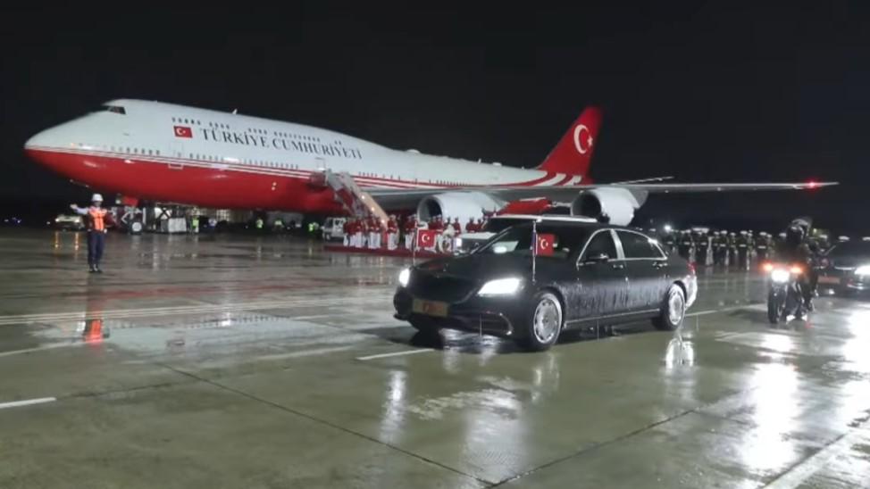 Erdogan ke Indonesia, Mercedes-Maybach S 600 Jadi Mobil Favoritnya Pejabat RI