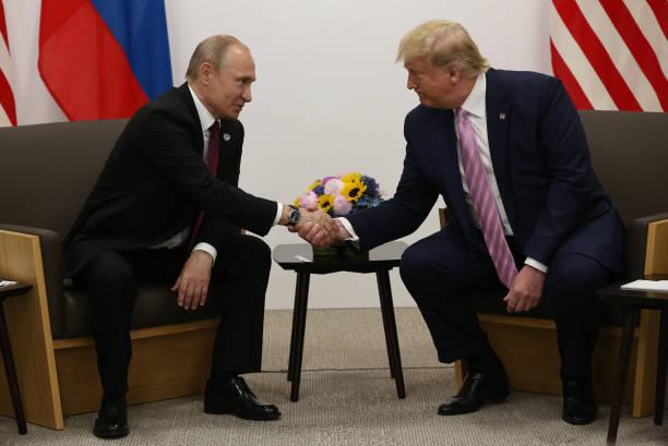 Putin dan Trump Bahas Hubungan Bilateral dalam Panggilan Telepon