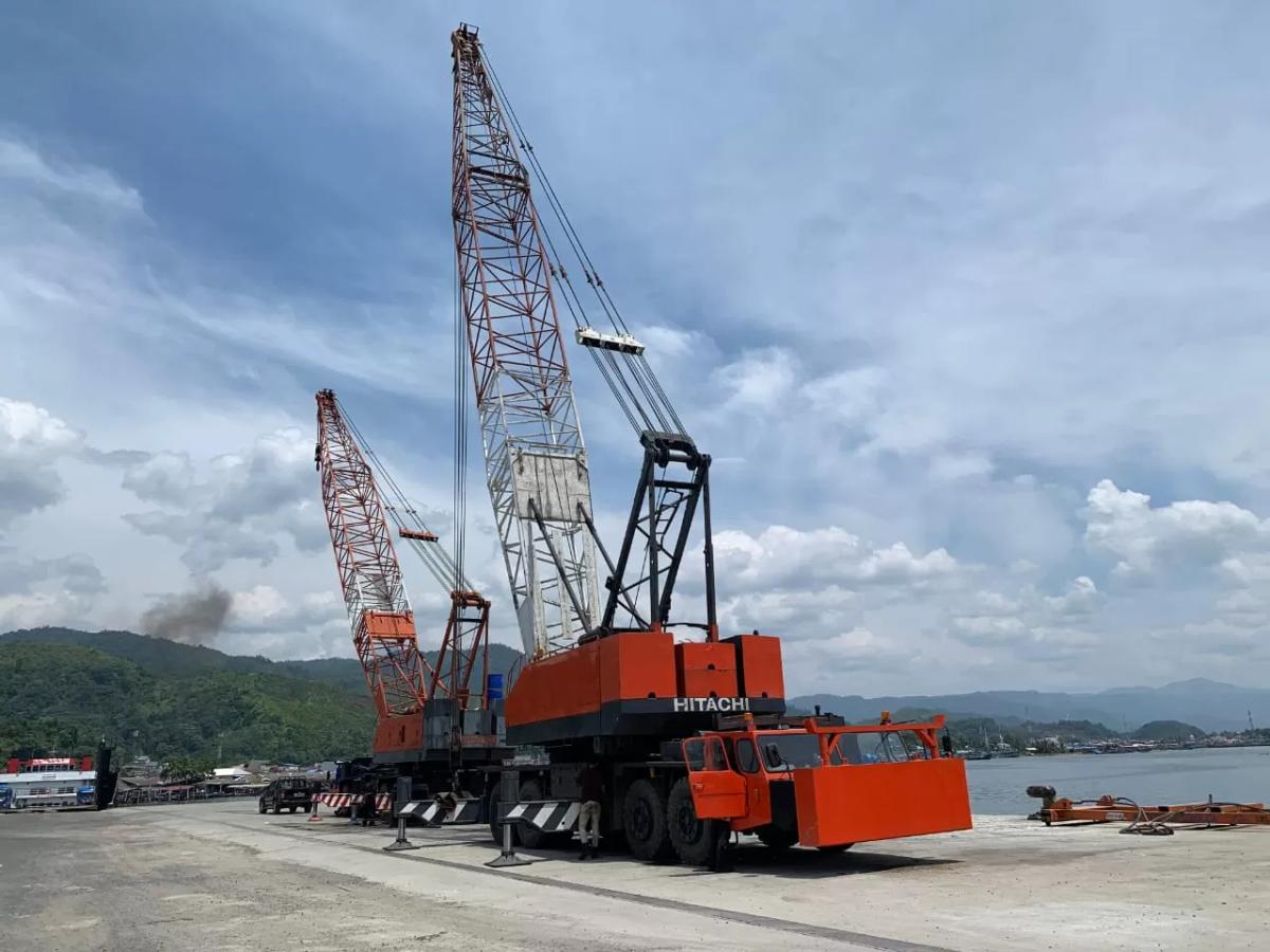Pelindo Hadirkan Mobile Crane 150 Ton di Pelabuhan Sibolga untuk Tingkatkan Layanan Bongkar Muat Peti Kemas