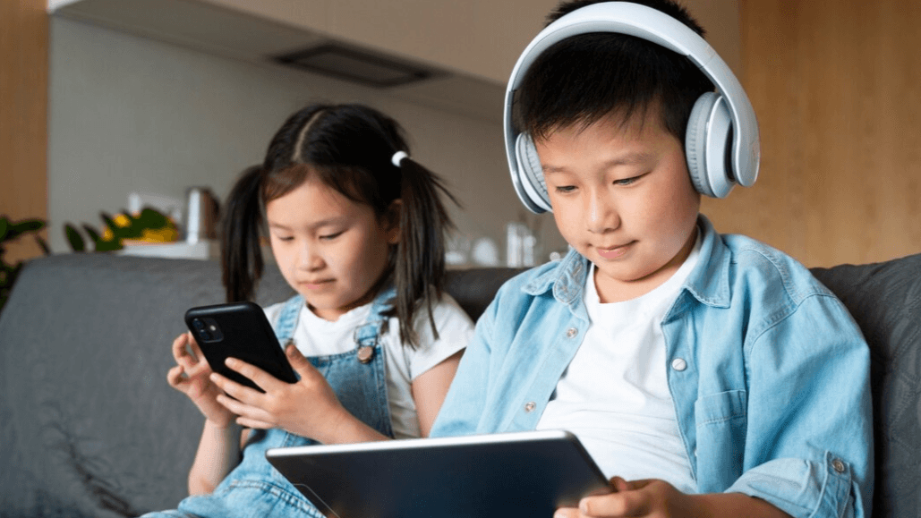 Cegah Kecanduan, Begini Cara Jitu Batasi Anak Main Gadget