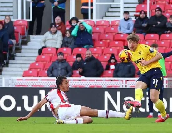 Laga Divisi Championship Inggris Oxford United vs Portsmouth, Bomber Timnas Ole Romeny Kejar Menit Bermain