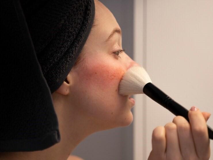 Blush Blindness Itu Nyata! Begini Cara Menghindarinya