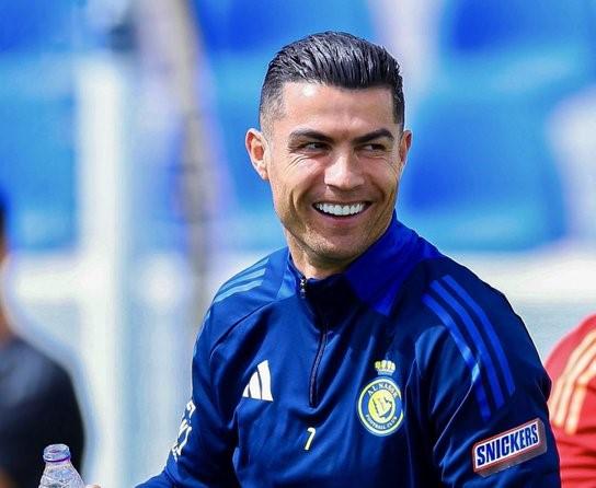 Mundur Sehari, Cristiano Ronaldo Tiba di NTT, Rabu