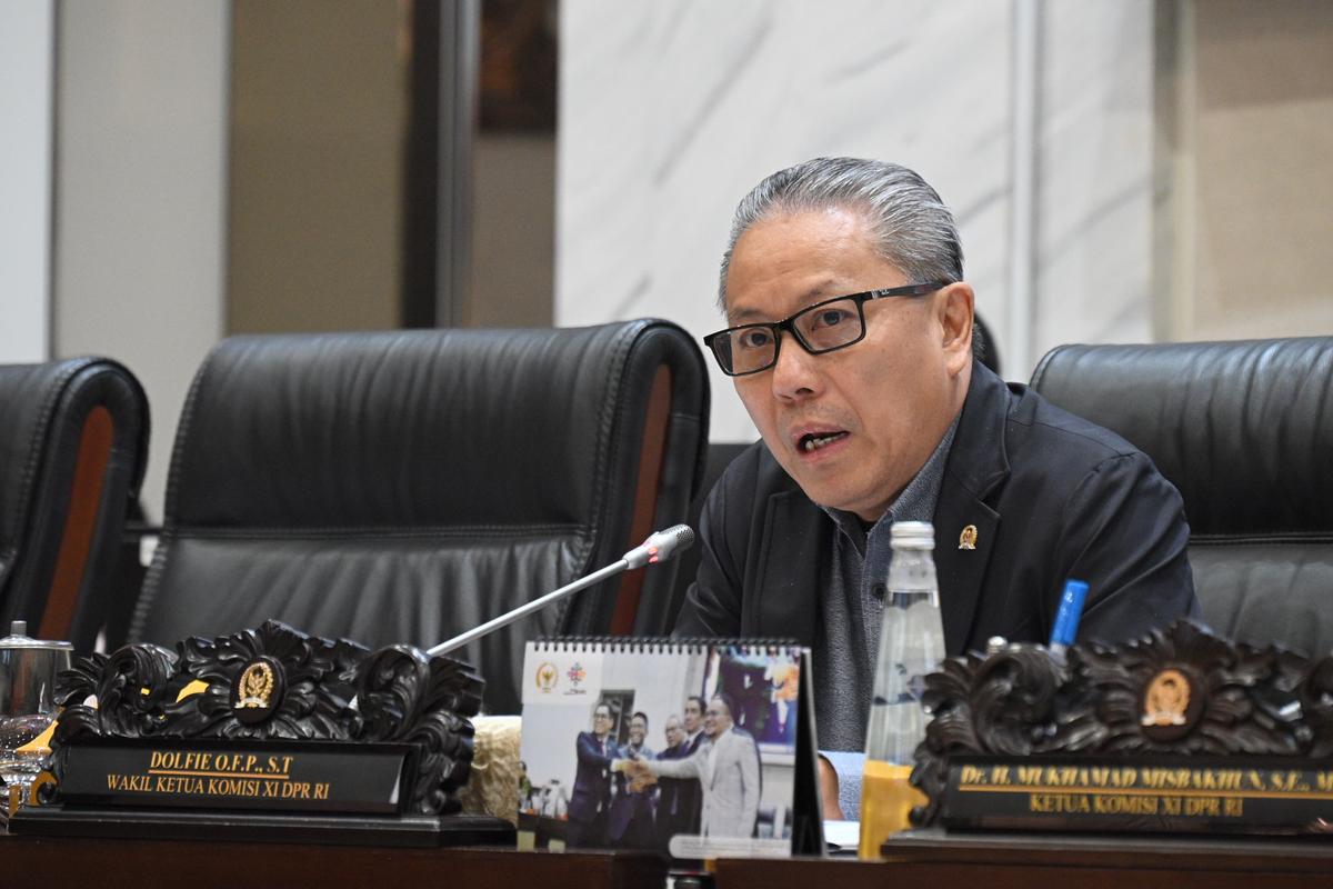 Komisi XI dan OJK Bahas Pengawasan Pengaduan Masyarakat pada Jasa Keuangan