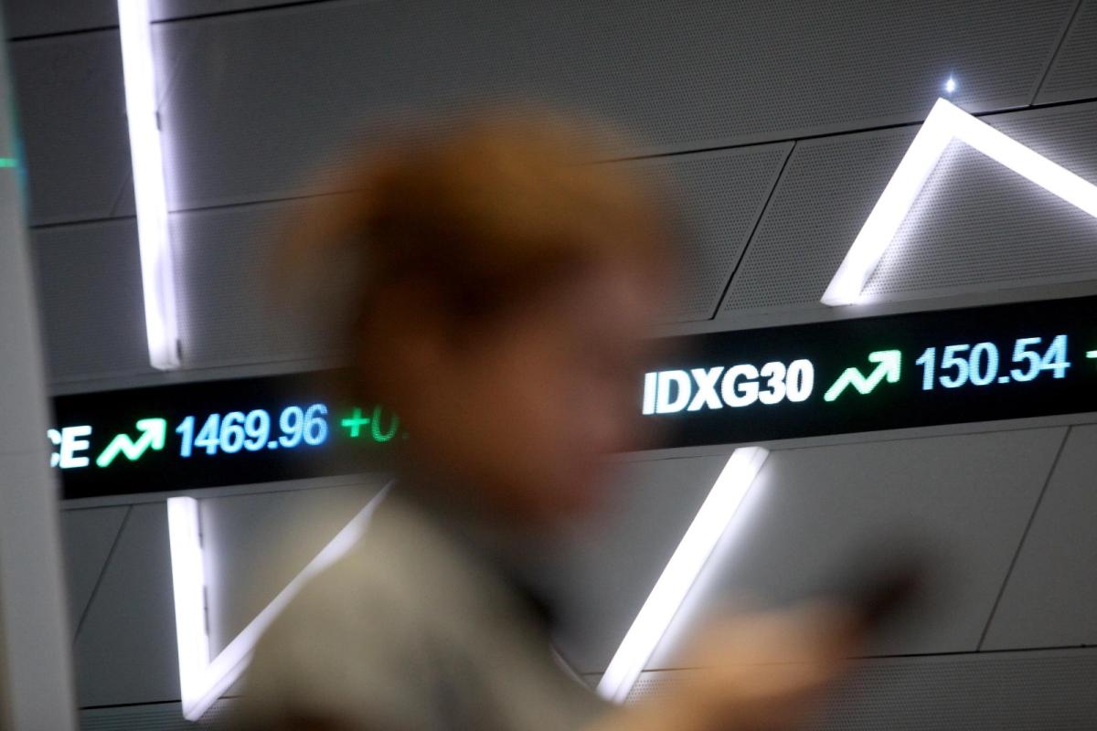 Segini Ruang Cuan Saham ISAT dan TLKM dengan Peringkat ‘Overweight’