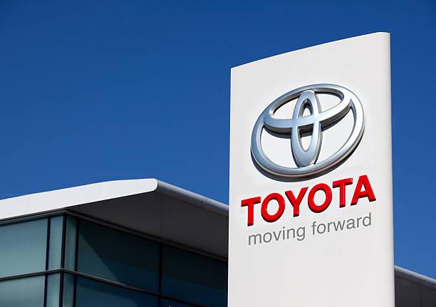 Pembeli Mobil Hybrid Toyota Januari Dapat Refund Potongan Harga Usai Aturan Insentif Terbit