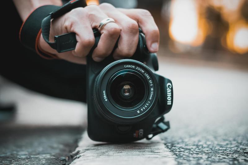 Ini Rekomendasi Kamera DSLR untuk Pemula