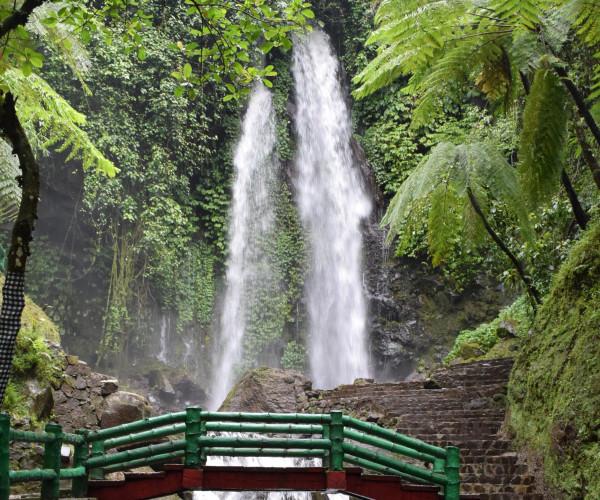 Pesona Air Terjun Jumog: Wisata Alam yang Menyegarkan di Jawa Tengah