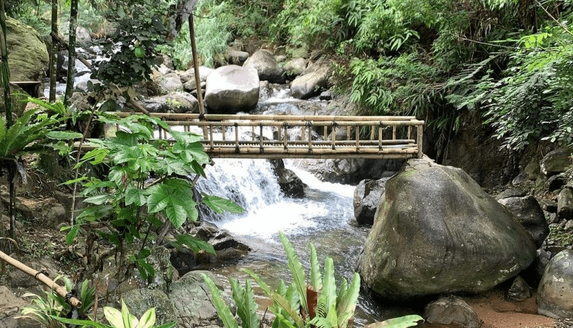 Pesona Curug Putri Kencana, Air Terjun Eksotis yang Menantang Adrenalin