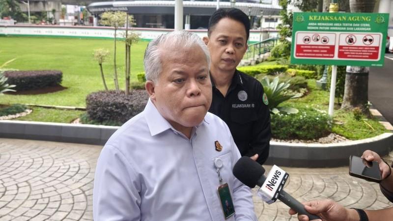 Geledah Rumah Riza Chalid, Kejagung Sita Dokumen dan Uang Rp833 Juta
