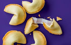 Fortune Cookie, Kue Renyah yang Menyimpan Pesan Rahasia