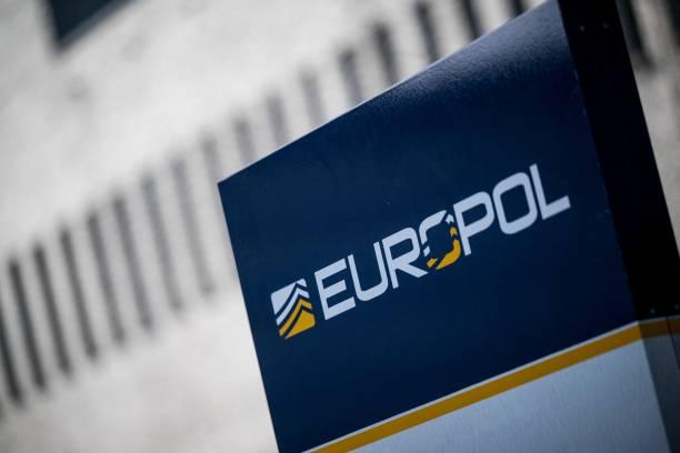 Europol Tangkap 24 Pelaku Penyebar Konten AI Ilegal
