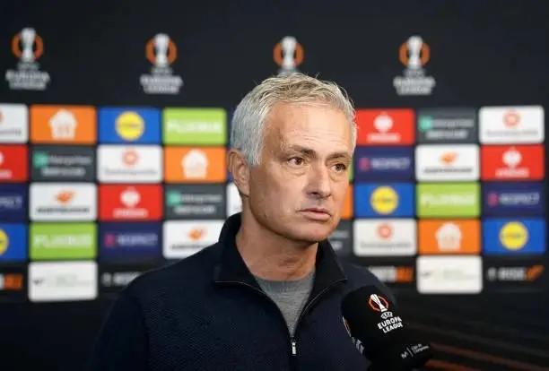 Tudingan Rasial, Jose Mourinho Diganjar Skorsing Empat Laga