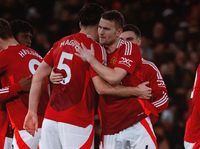 Hati-Hati, Manchester United Terancam Dijungkalkan Fulham!