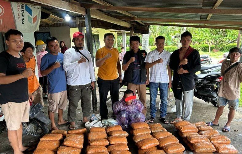 Polisi Gagalkan Penyelundupan 82 Paket Ganja di Perbatasan Sumbar