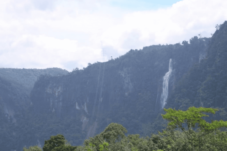 Mengenal Ponot, Air Terjun Tertinggi di Indonesia